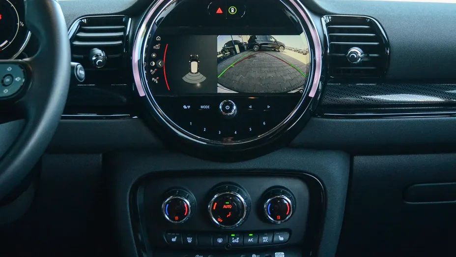 MINI [BMW] Clubman Cooper aut
