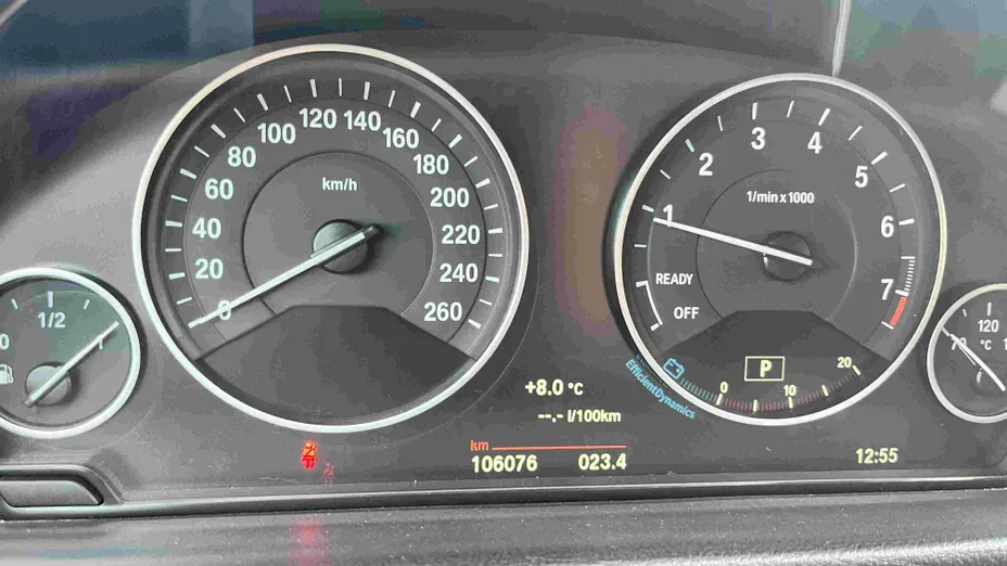 BMW Seria 3 Gran Turismo 318d aut