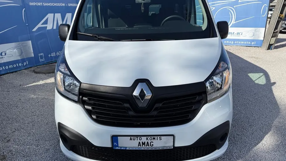 RENAULT Trafic -
