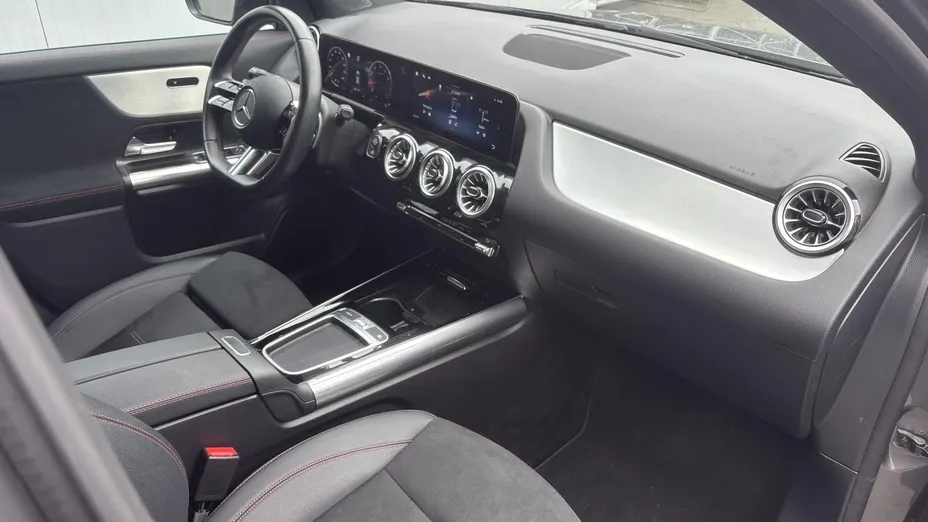 MERCEDES-BENZ GLA GLA 200 mHEV AMG Line 7G-DCT