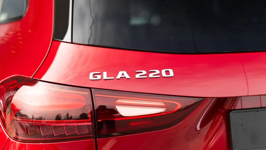 MERCEDES-BENZ GLA GLA 200 mHEV AMG Line 7G-DCT