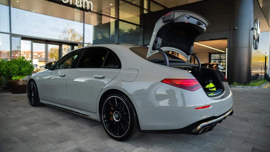 MERCEDES-BENZ S Klasa AMG S 63 E Performance PHEV L 4-Matic 9G-TRONIC