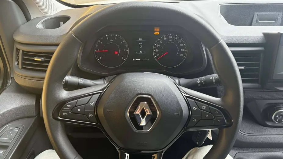 RENAULT Trafic -