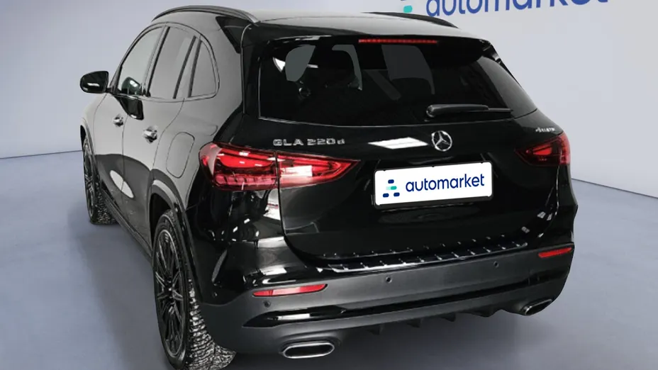 MERCEDES-BENZ GLA GLA 220 d 4-Matic AMG Line 8G-DCT