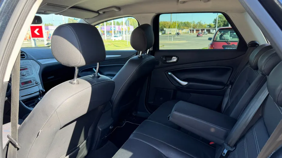 FORD Mondeo -