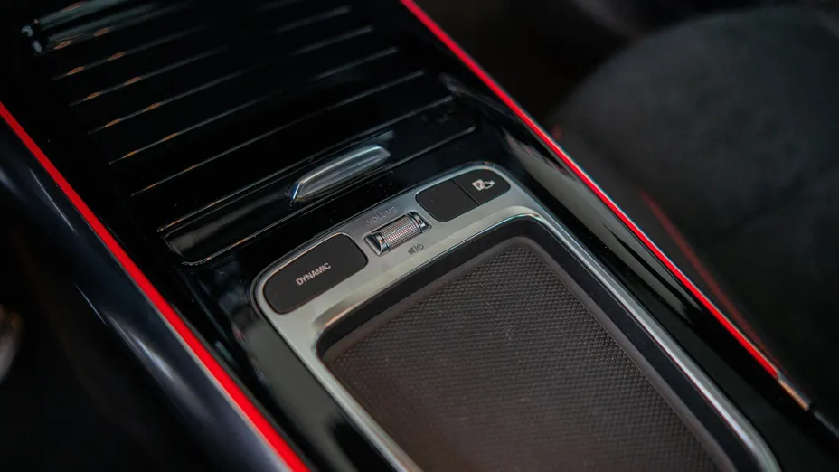 MERCEDES-BENZ GLA GLA 200 d 4-Matic AMG Line 8G-DCT