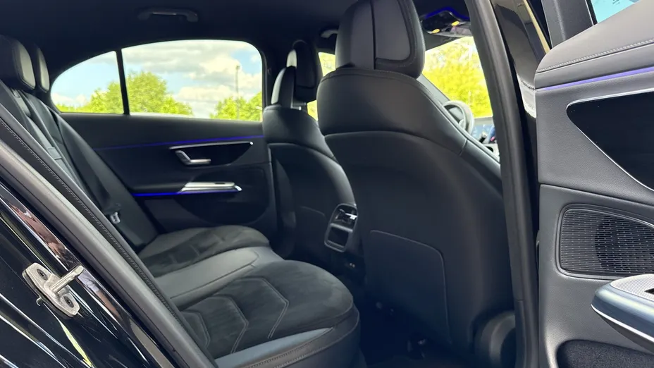 MERCEDES-BENZ E Klasa E 220 d mHEV 4-Matic AMG 9G-Tronic