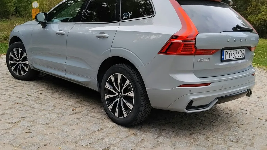 VOLVO XC60 -