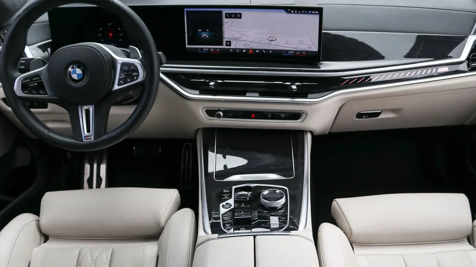 BMW X5 X5 M60i mHEV sport-aut