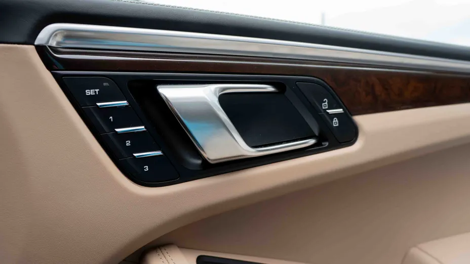 PORSCHE Macan Macan T