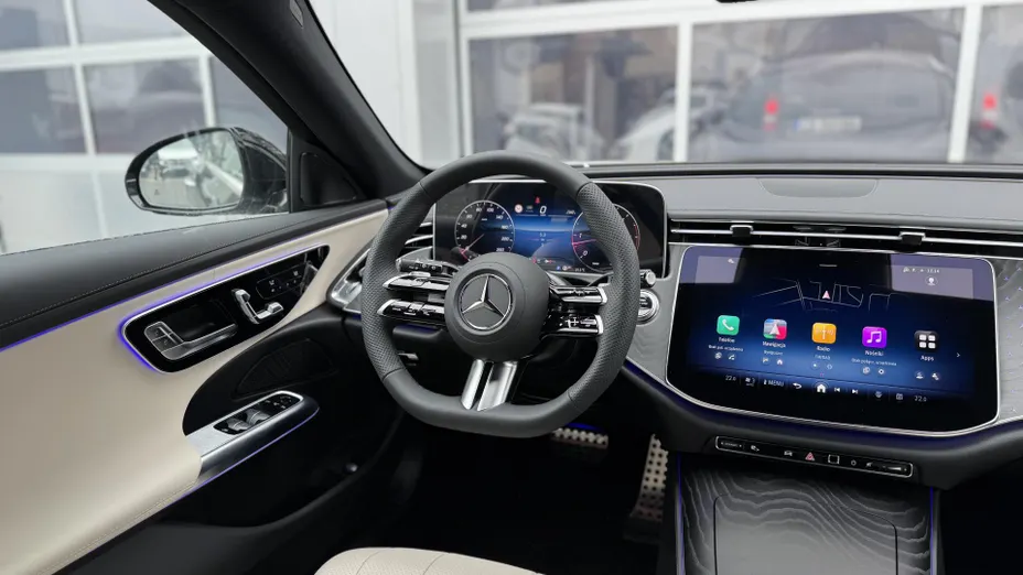 MERCEDES-BENZ E Klasa E 220 d mHEV 4-Matic AMG 9G-Tronic Nowy