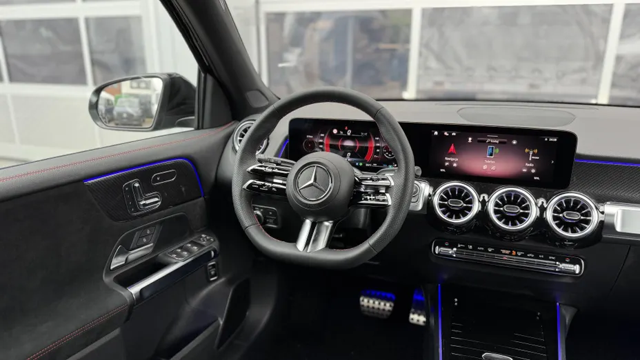 MERCEDES-BENZ GLB GLB 220 mHEV 4-Matic AMG Line 8G-DCT Nowy