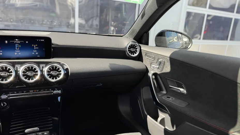 MERCEDES-BENZ A Klasa A 250 4-Matic Progressive 8G-DCT Nowy
