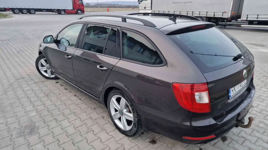 SKODA Superb Superb 1.6 TDI Comfort / Active Greenline