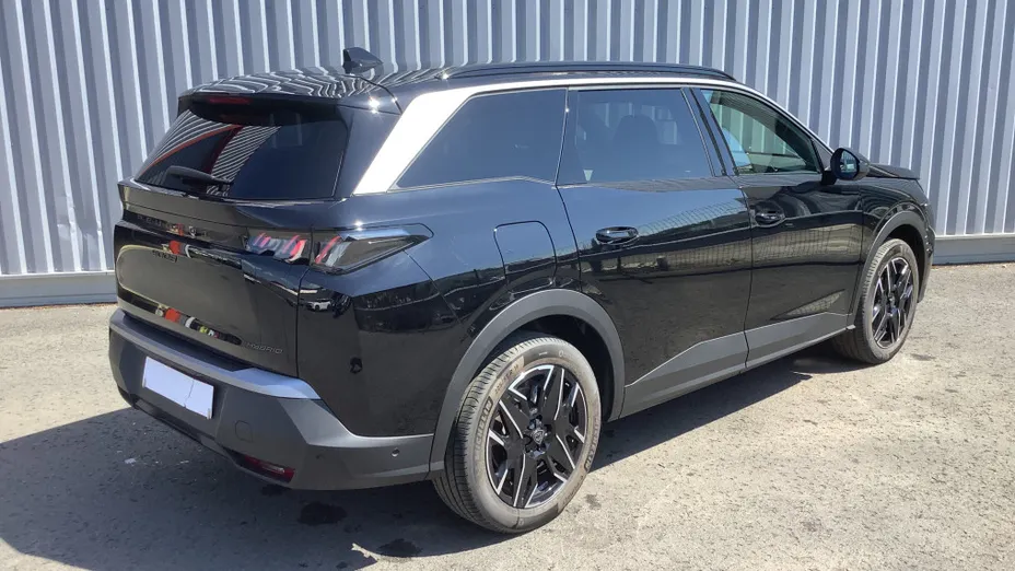 PEUGEOT 5008 -