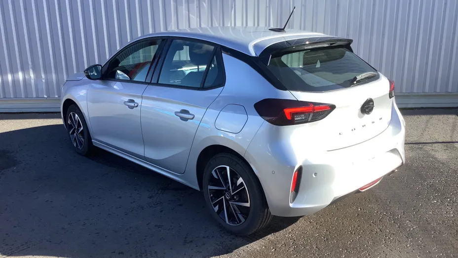 OPEL Corsa -