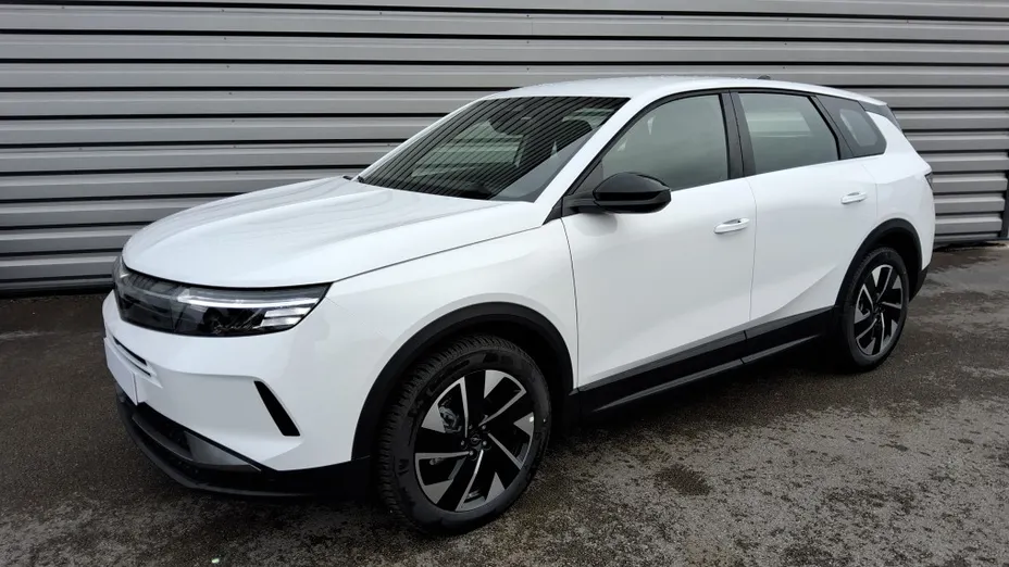 OPEL Grandland -