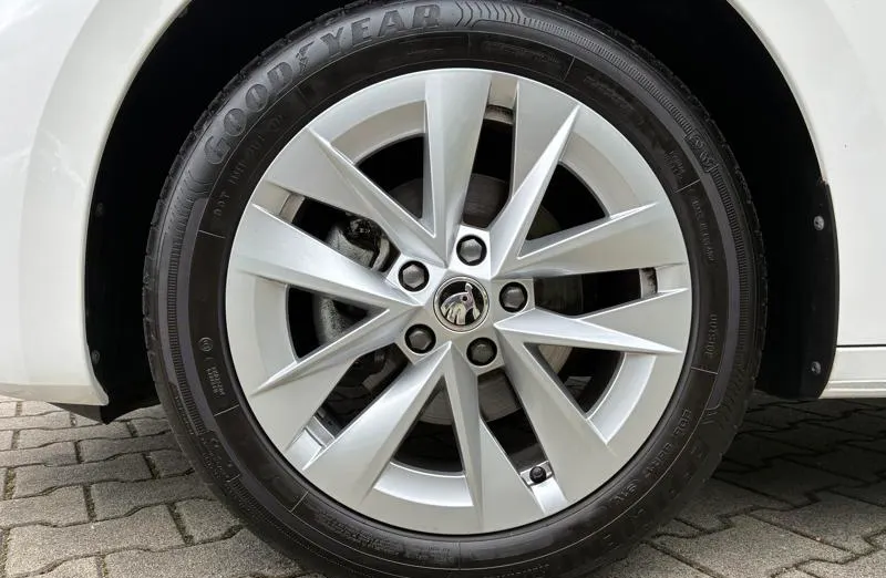 SKODA Octavia Octavia 1.5 TSI Selection