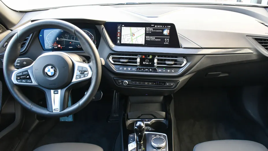 BMW Seria 2 218i M Sport