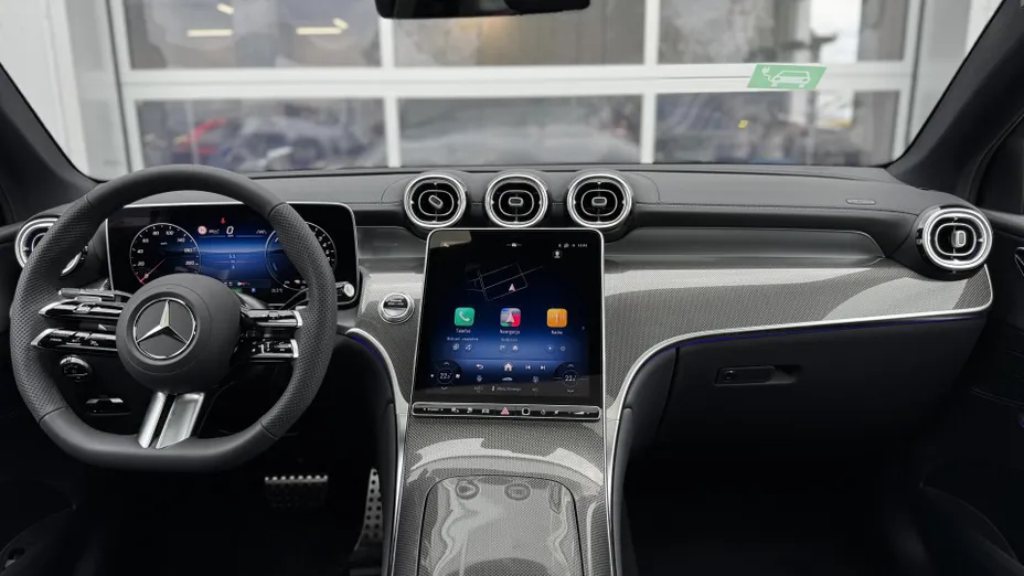 MERCEDES-BENZ GLC GLC 300 e 4-Matic AMG Line Nowy