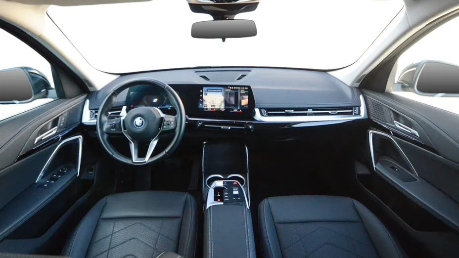 BMW iX1 iX1 xDrive30 66.5kWh xLine