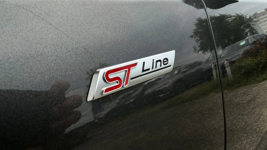 FORD Focus Focus 1.0 EcoBoost mHEV ST-Line X aut