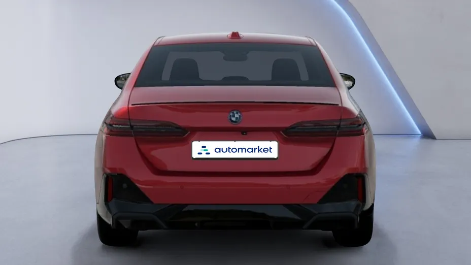 BMW Seria 5 530e xDrive PHEV M Sport aut Nowy