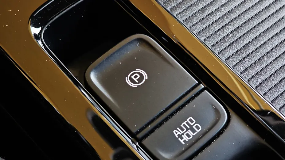 KIA Cee'd Ceed 1.5 T-GDI Business Line DCT