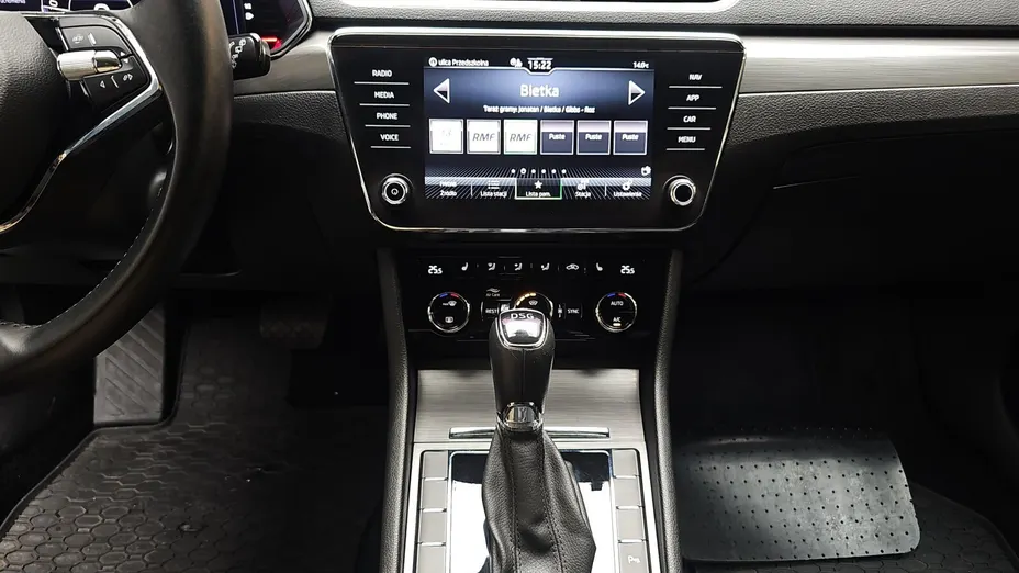 SKODA Superb Superb 2.0 TDI SCR Style DSG