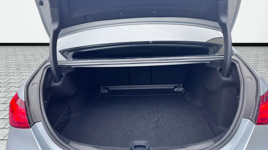 MERCEDES-BENZ C Klasa C 220 d mHEV AMG