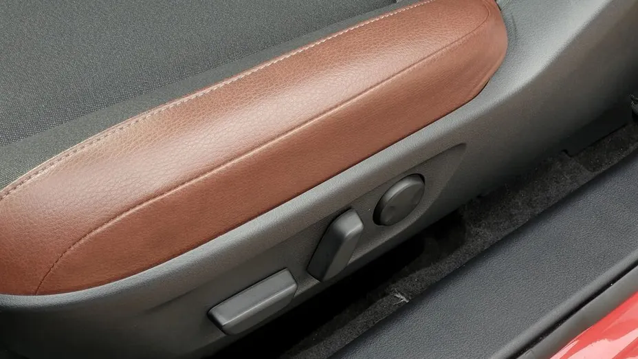 MAZDA MX-30 MX-30 R-EV PHEV Makoto