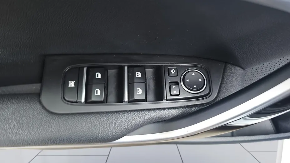 KIA Cee'd Ceed 1.6 CRDi SCR L
