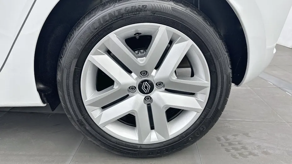 RENAULT Clio -