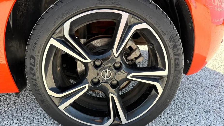 OPEL Corsa -