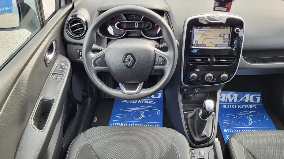 RENAULT Clio -