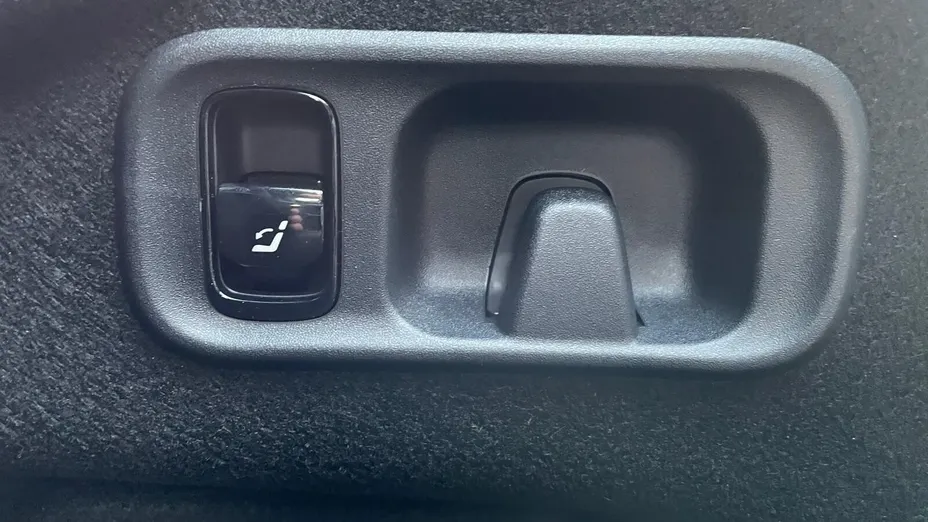 MERCEDES-BENZ C Klasa C 300 e PHEV 4-Matic AMG Nowy