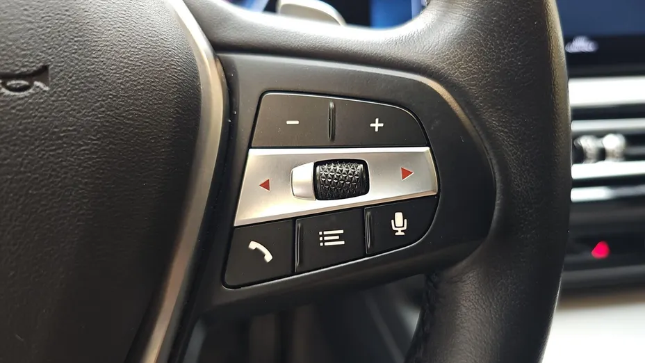 BMW Seria 3 330i xDrive aut