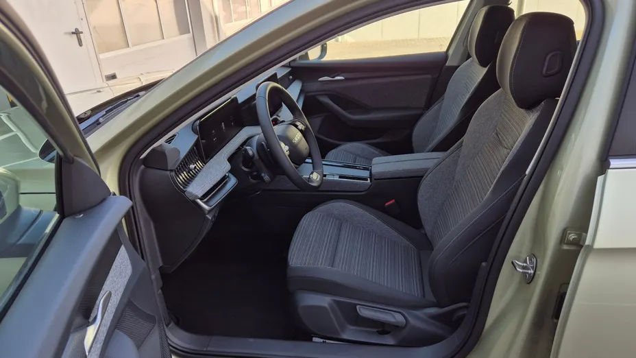 SKODA Superb Superb 1.5 TSI mHEV Drive DSG