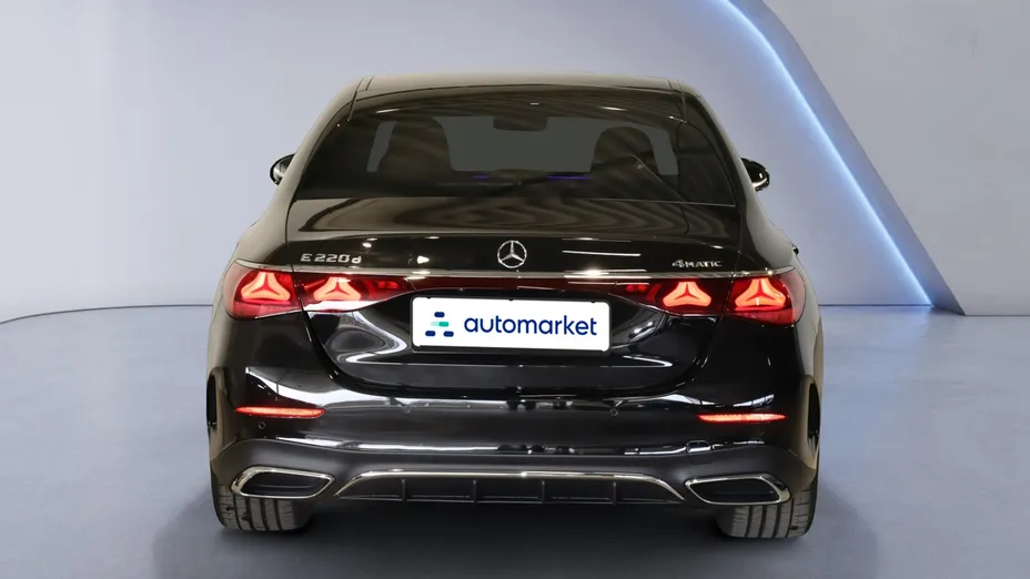 MERCEDES-BENZ E Klasa E 220 d mHEV 4-Matic AMG 9G-Tronic