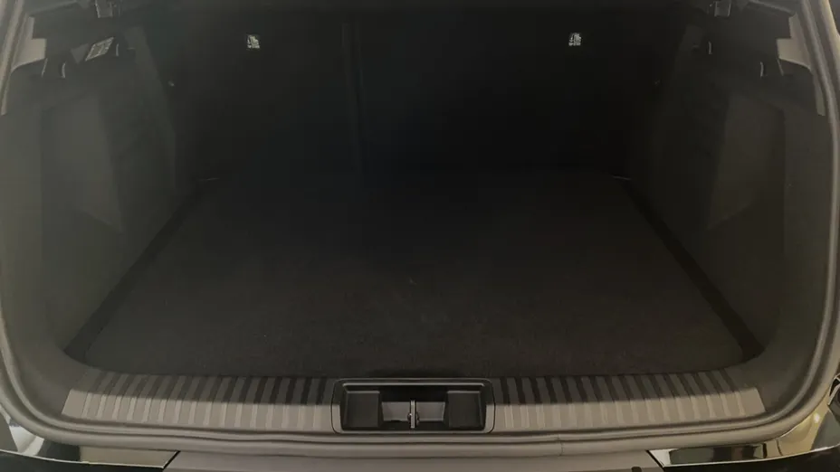 MITSUBISHI Grandis Grandis 1.3T mHEV Intense Style Cold DCT Nowy