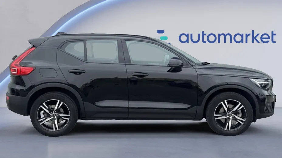 VOLVO XC40 XC40 B3 Plus Dark aut