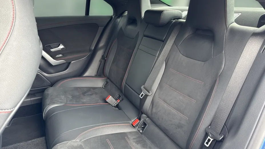 MERCEDES-BENZ CLA CLA 200 mHEV AMG Line 7G-DCT