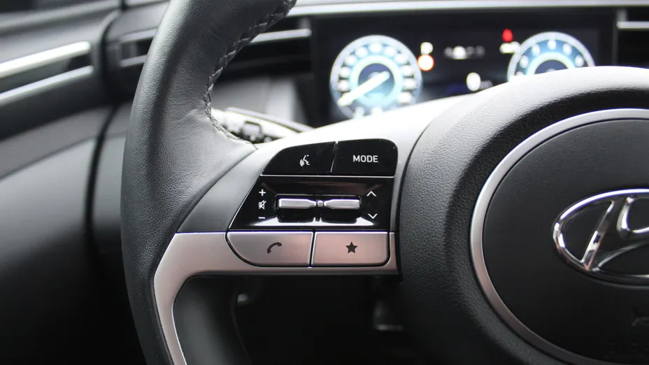 HYUNDAI Tucson Tucson 1.6 T-GDi HEV Smart 2WD