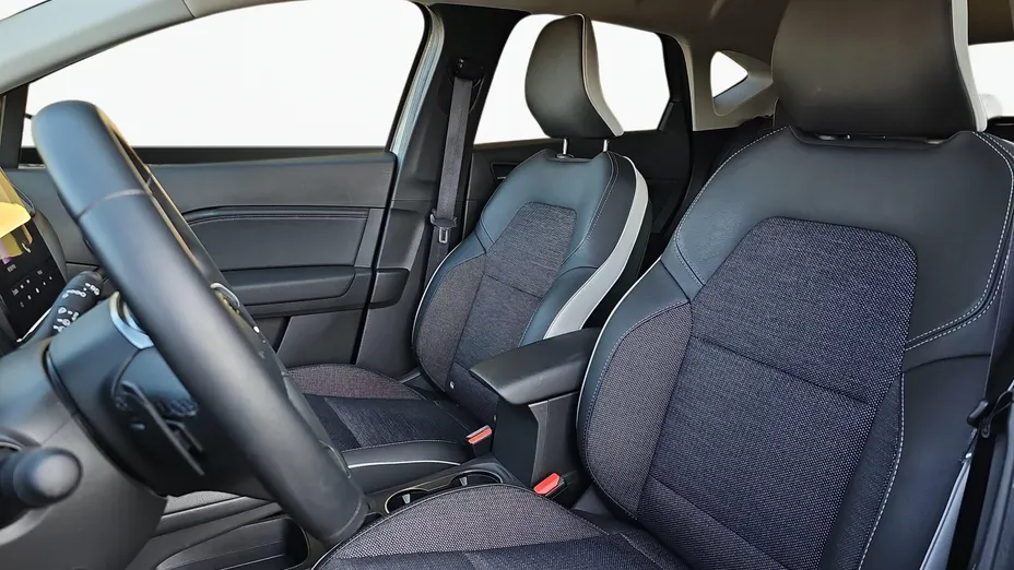 RENAULT Captur Captur 1.3 TCe mHEV Techno EDC