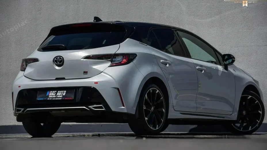TOYOTA Corolla -