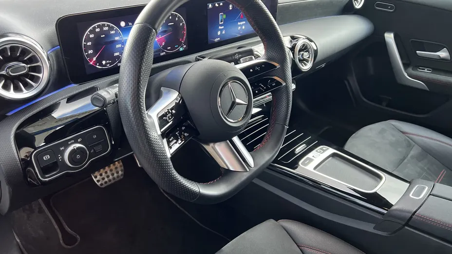 MERCEDES-BENZ A Klasa A 200 AMG Line 7G-DCT