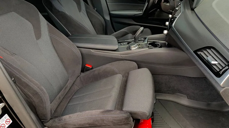 BMW Seria 5 530i xDrive mHEV M Sport sport-aut