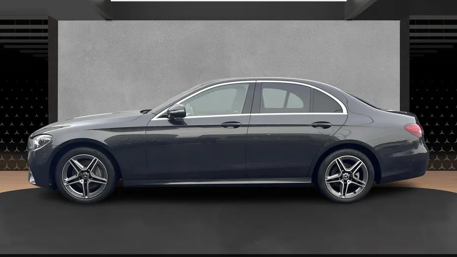 MERCEDES-BENZ E Klasa E 220 d 4-Matic AMG