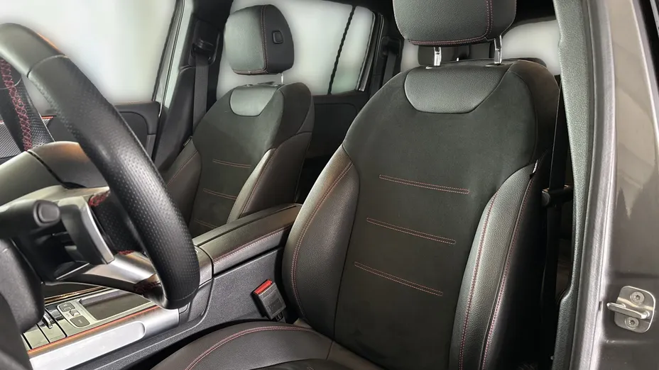 MERCEDES-BENZ GLB GLB 200 mHEV AMG Line 7G-DCT