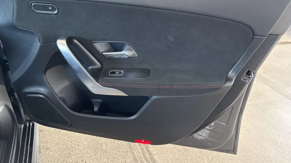 MERCEDES-BENZ A Klasa A 200 AMG Line 7G-DCT